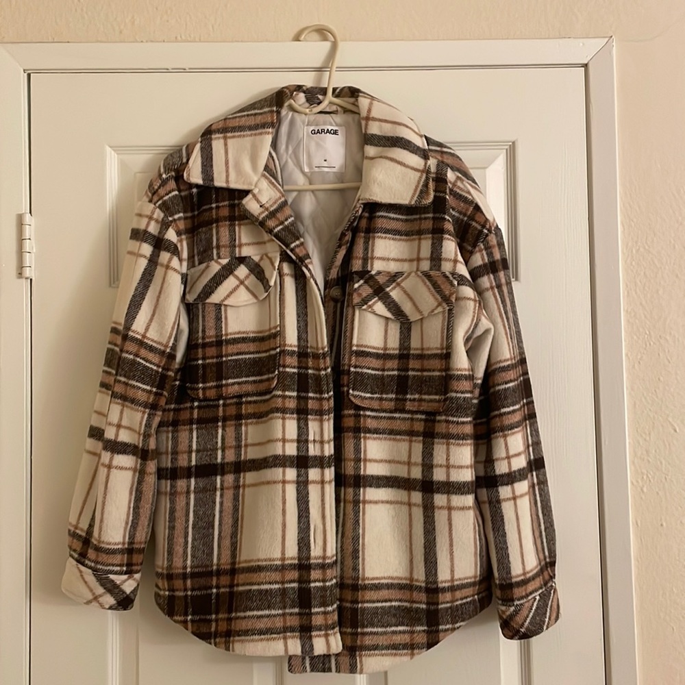 Women’s Garage Vancity Shacket in Brown Plaid